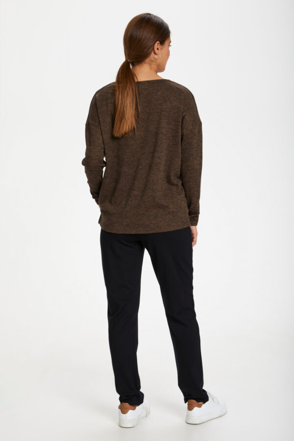CREAM SIANE V NECK SWEATER - Image 3