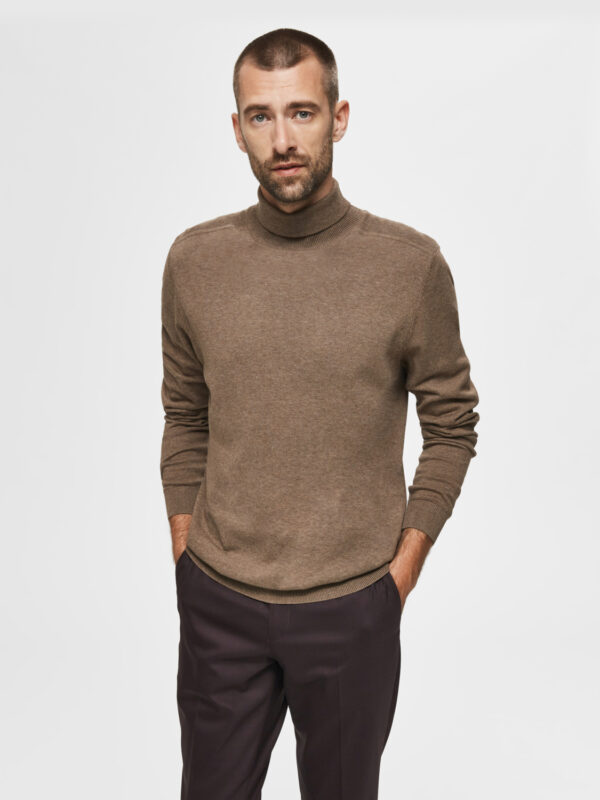 SELECTED FINE KNIT TURTLE - Image 4