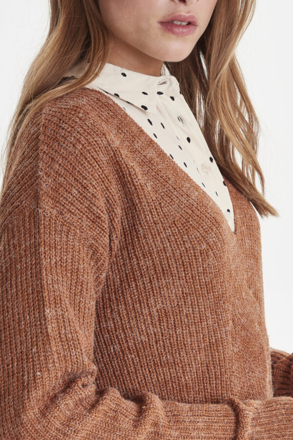 ICHI MARAT V-NECK SWEATER